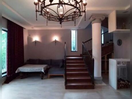 6 otaqlı həyət evi/bağ evi - Quba - 280 m²