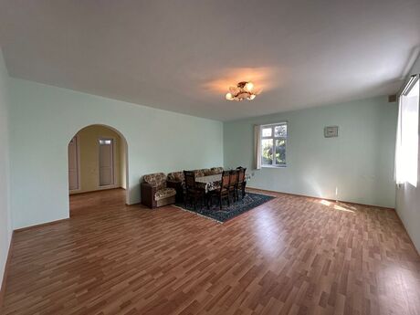 10 otaqlı həyət evi/bağ evi - Xaçmaz - 232 m²