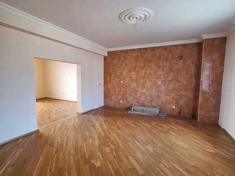 5 otaqlı həyət evi/bağ evi - Xətai r. - 310 m²