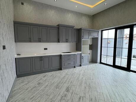 4 otaqlı həyət evi/bağ evi - Mərdəkan q. - 210 m²