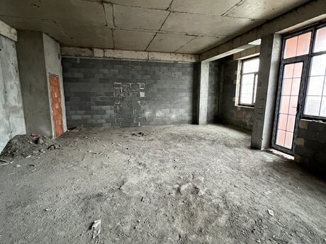 4 otaqlı yeni tikili - Elmlər Akademiyası m. - 161 m²