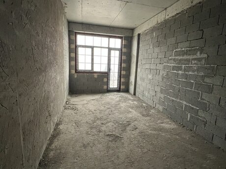 4 otaqlı yeni tikili - Elmlər Akademiyası m. - 161 m²