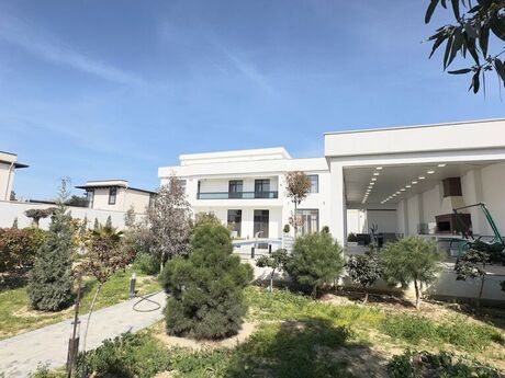 8 otaqlı həyət evi/bağ evi - Mərdəkan q. - 500 m²
