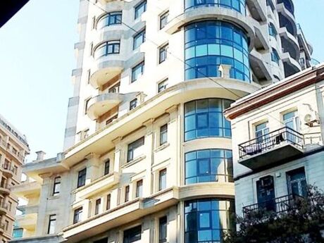 4-комн. новостройка - м. Ичеришехер - 207 м²