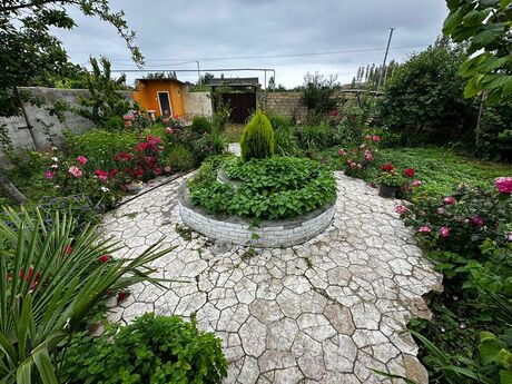 4 otaqlı həyət evi/bağ evi - Xaçmaz - 90 m²