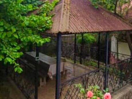 7 otaqlı həyət evi/bağ evi - Quba - 330 m²