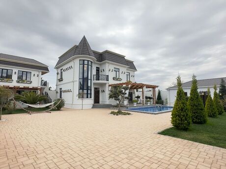 6 otaqlı həyət evi/bağ evi - Mərdəkan q. - 450 m²