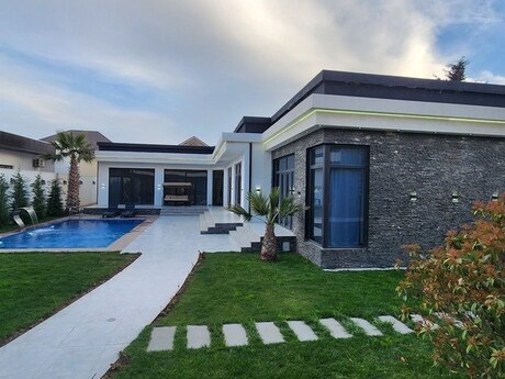 5 otaq · 320 m²