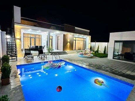 4 otaqlı həyət evi/bağ evi - Mərdəkan q. - 180 m²