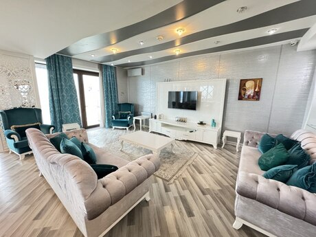 Kirayə 5 otaqlı mənzil, 300 m², Şah İsmayıl Xətai: 4 500 ₼/ay 3