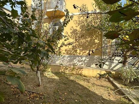 4 otaqlı həyət evi/bağ evi - Badamdar q. - 130 m²