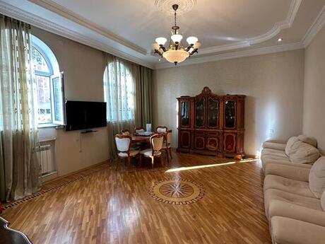 4 otaqlı həyət evi/bağ evi - Badamdar q. - 130 m²