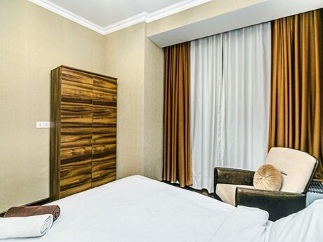 4 otaqlı yeni tikili - İçəri Şəhər m. - 252 m²
