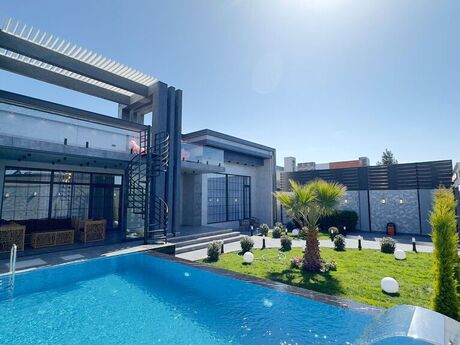 5-комн. дом/дача - пос. Мардакан - 300 м²
