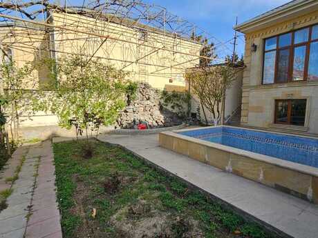 5 otaqlı həyət evi/bağ evi - Badamdar q. - 400 m²