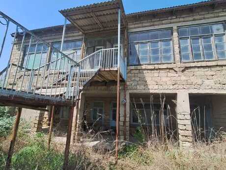 5 otaqlı həyət evi/bağ evi - Buzovna q. - 350 m²