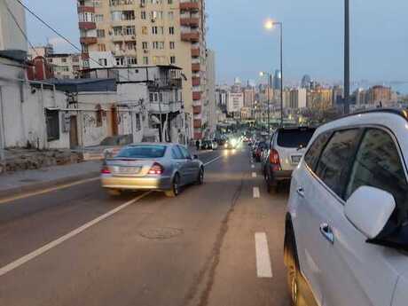 Elan №4300442 - Bakı, Elmlər Akademiyası m., 1 otaqlı, 10 m², 1/1 mərtəbə