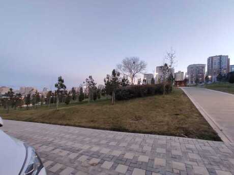 Аренда: 1-комнатная квартира, 10 м², Elmlər Akademiyası: 230 ₼/мес 2
