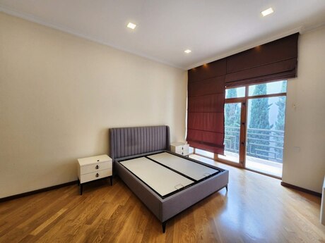 5 otaqlı həyət evi/bağ evi - 20 Yanvar m. - 500 m²