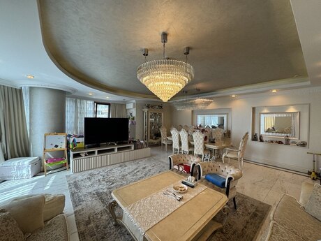 4 otaqlı yeni tikili - Şah İsmayıl Xətai m. - 250 m²