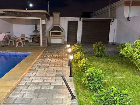 4 otaqlı həyət evi/bağ evi - Mərdəkan q. - 200 m²