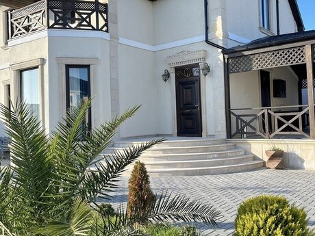 4 otaqlı həyət evi/bağ evi - Şüvəlan q. - 170 m²