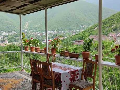 4 otaqlı həyət evi/bağ evi - Şəki - 100 m²