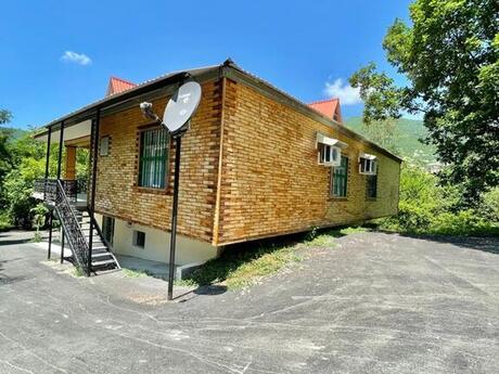 Elan №4328734 - Şəki, Şəki, 2 otaqlı, 100 m²