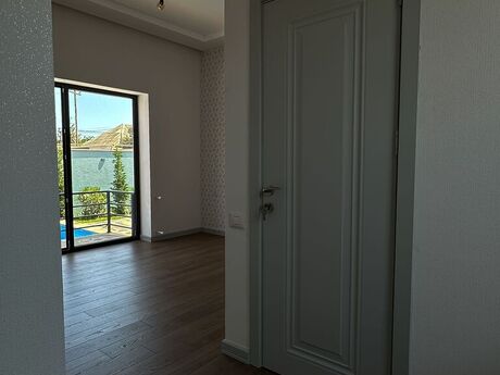 House with Garden, Villa For Sale