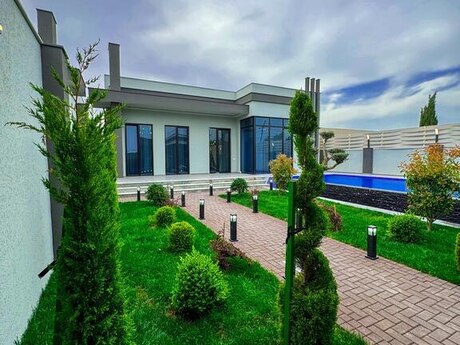 4 otaqlı həyət evi/bağ evi - Mərdəkan q. - 220 m²