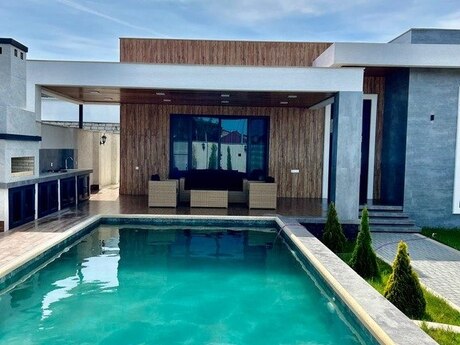 4 otaqlı həyət evi/bağ evi - Mərdəkan q. - 220 m²