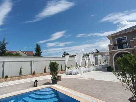 5 otaqlı həyət evi/bağ evi - Albalılıq q. - 210 m²