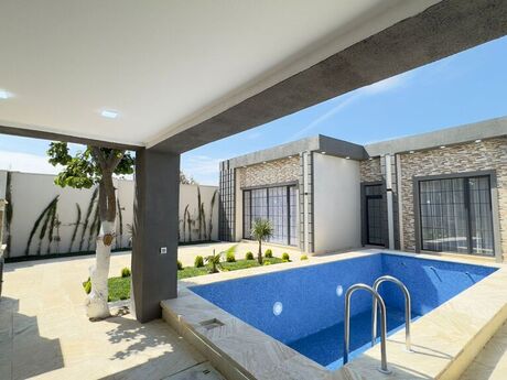 4 otaqlı həyət evi/bağ evi - Mərdəkan q. - 170 m²