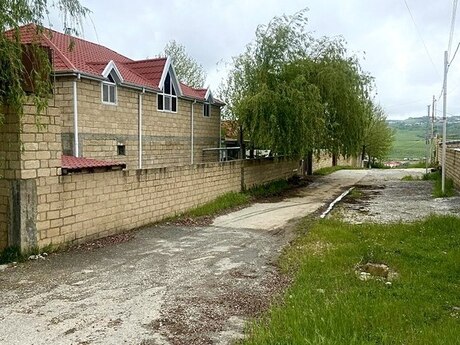 4 otaqlı həyət evi/bağ evi - Şamaxı - 200 m²