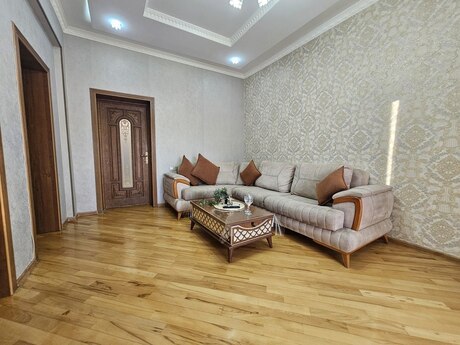 3-room apartment for rent, 90 m², 28 May: 60 ₼/mo 5