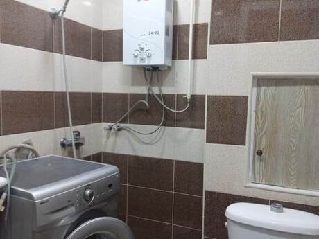 2 otaqlı köhnə tikili - Azadlıq Prospekti m. - 45 m²