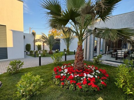 5 otaqlı həyət evi/bağ evi - Mərdəkan q. - 300 m²