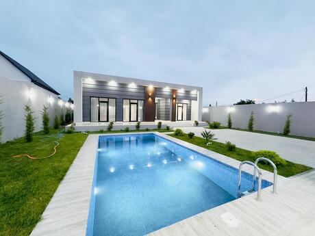 4 otaqlı həyət evi/bağ evi - Şüvəlan q. - 130 m²