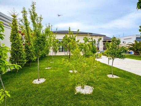 4 otaqlı həyət evi/bağ evi - Mərdəkan q. - 200 m²