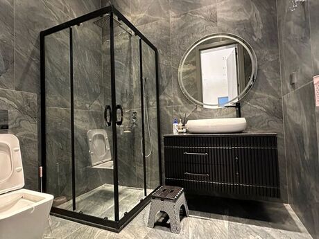 5 otaqlı həyət evi/bağ evi - Mərdəkan q. - 350 m²