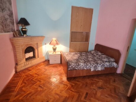 2 otaqlı köhnə tikili - İçəri Şəhər m. - 49 m²