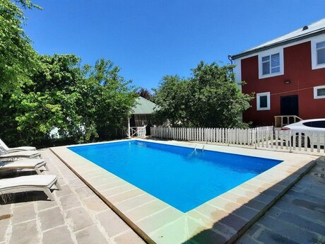 8 otaqlı həyət evi/bağ evi - Qusar - 420 m²