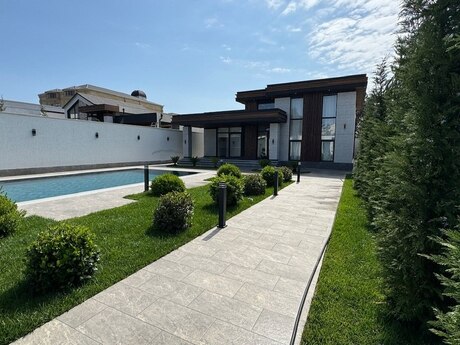 House with Garden, Villa For Sale