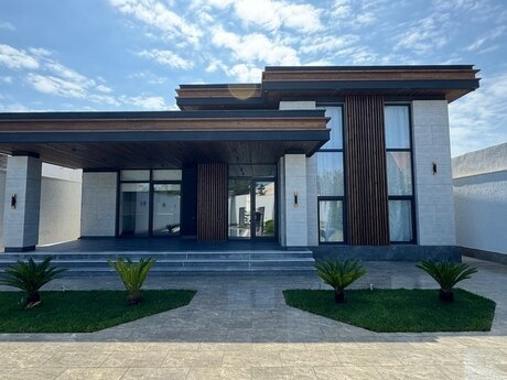 5 otaqlı həyət evi/bağ evi - Buzovna q. - 210 m²