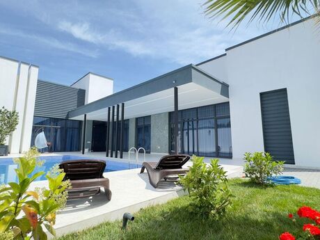 6 otaqlı həyət evi/bağ evi - Mərdəkan q. - 300 m²
