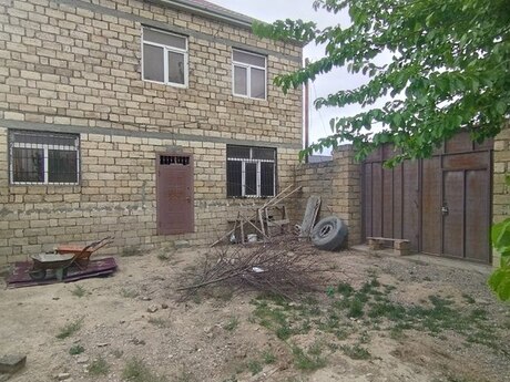 8 otaqlı həyət evi/bağ evi - Mehdiabad q. - 220 m²