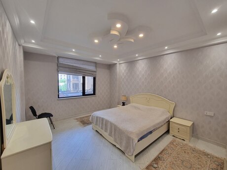 4 otaqlı yeni tikili - Nizami m. - 180 m²