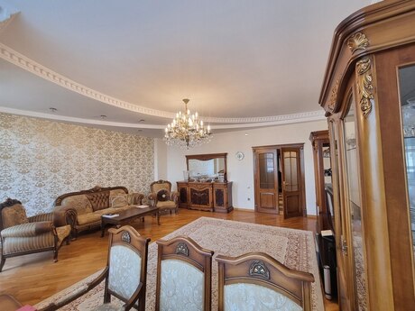 4 otaqlı mənzil, 171 m², Şah İsmayıl Xətai: 450 000 ₼ 2