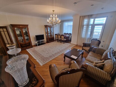 4 otaqlı mənzil, 171 m², Şah İsmayıl Xətai: 450 000 ₼ 3