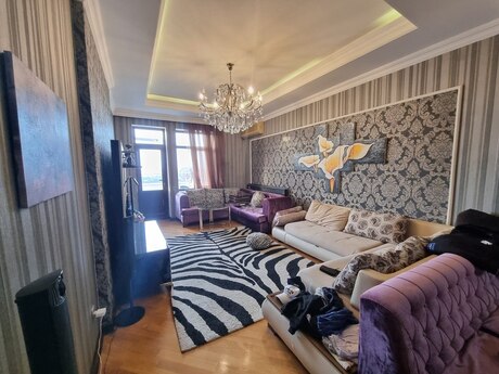 3 otaqlı yeni tikili - Nəsimi r. - 130 m²